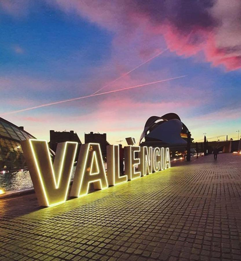 Alojame Valencia Lägenhet Exteriör bild